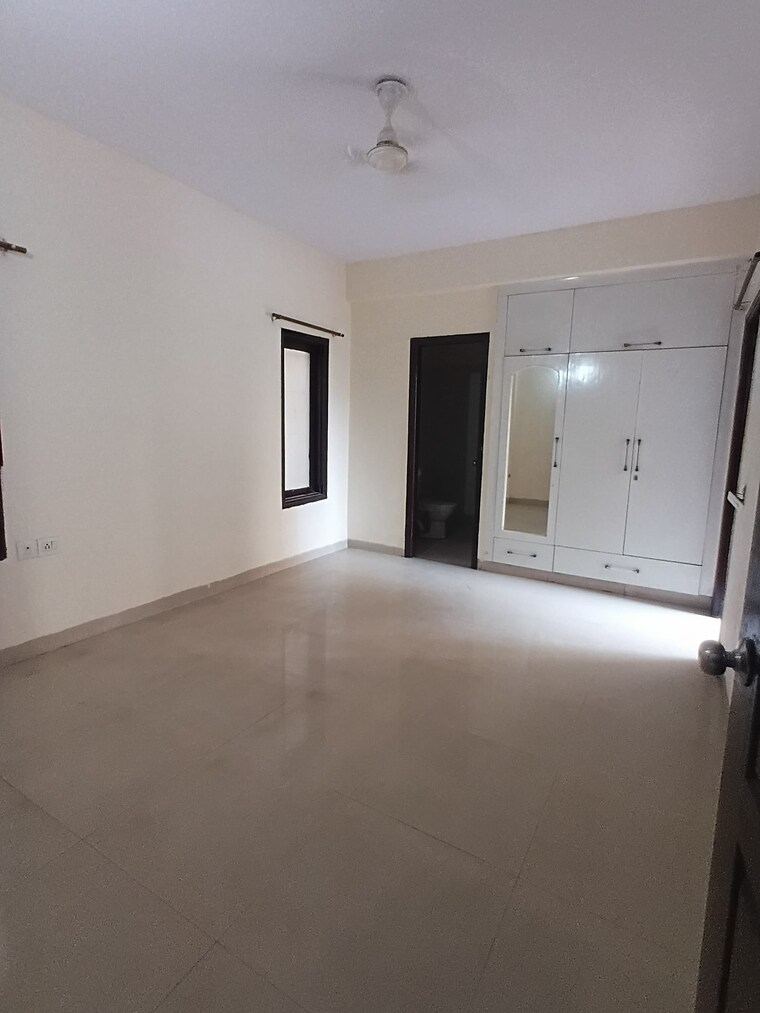 Room, eros-brentwood-tower 4 Bedroom 2375 Sq.Ft. Apartment In Charmwood Village Faridabad 10675390