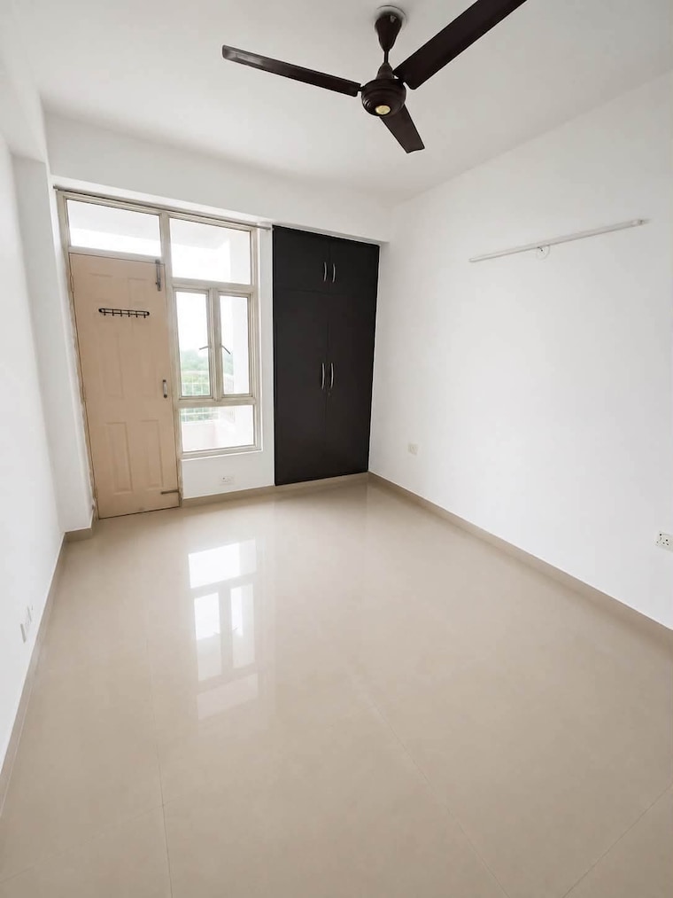 Room, amrapali-verona-heights 3 Bedroom 1220 Sq.Ft. Apartment In Tech Zone 4 Greater Noida Greater Noida 10675397