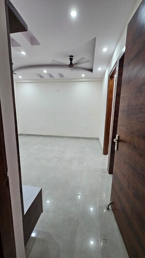 Bathroom in 3 BHK Apartment at RPS Palm Drive, Sector 88 – for Sale