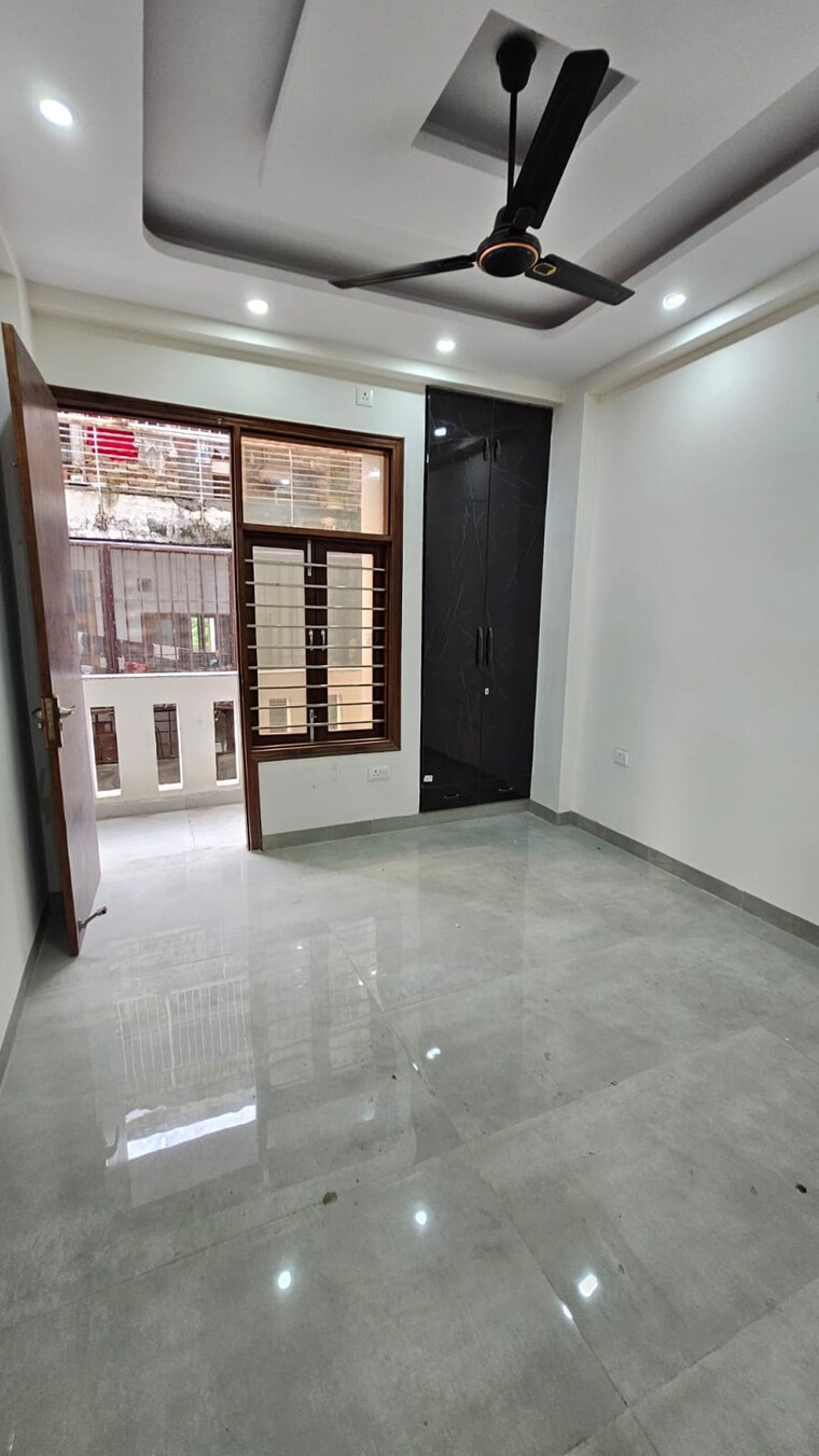 Room, rps-palm-drive 3 Bedroom 125 Sq.Yd. Apartment In Sector 88 Faridabad 10675384