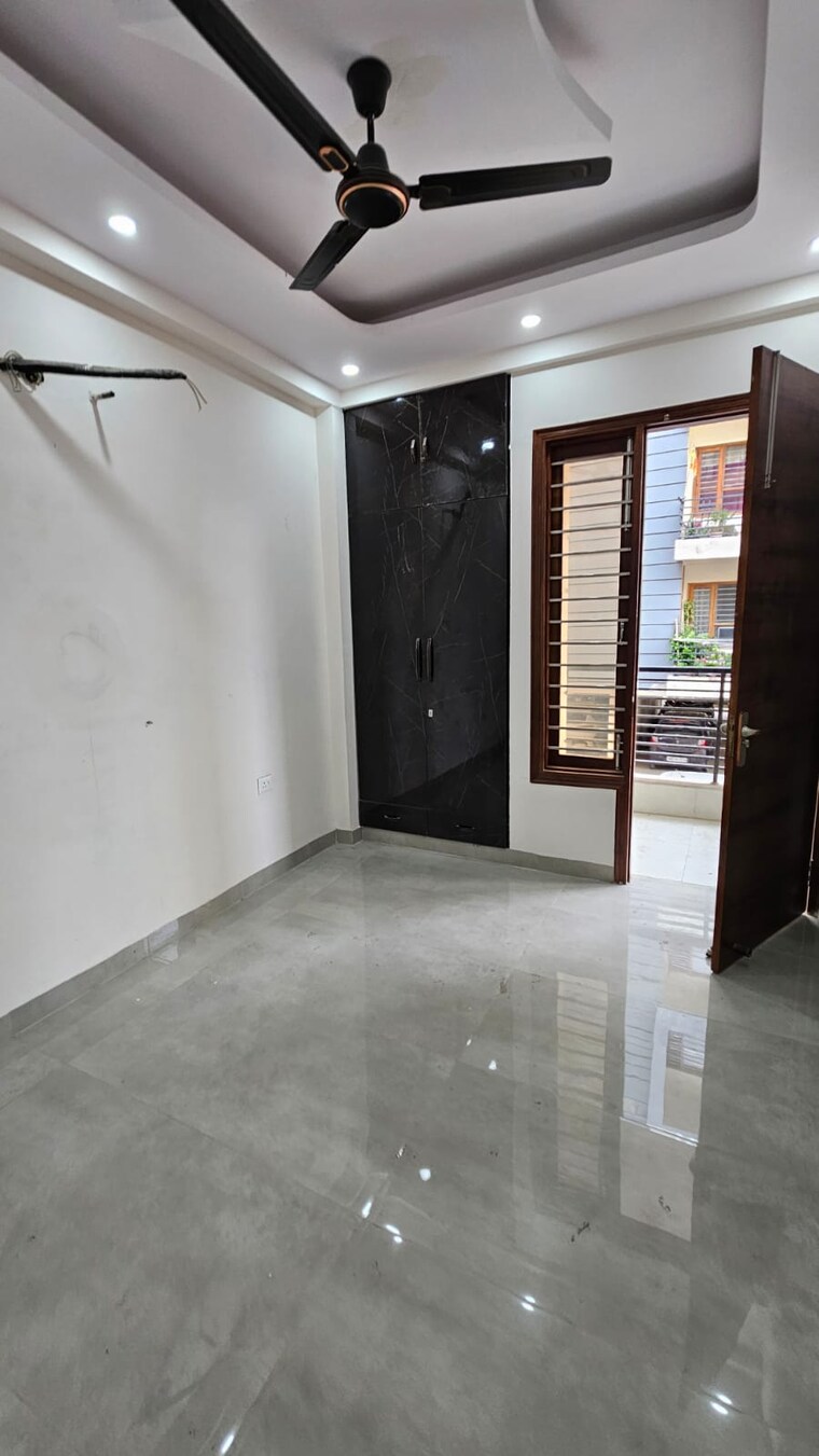 Room, rps-palm-drive 3 Bedroom 125 Sq.Yd. Apartment In Sector 88 Faridabad 10675384