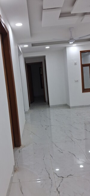 Furnished Amenities in 3 BHK Builder Floor at Mehrauli – for Sale
