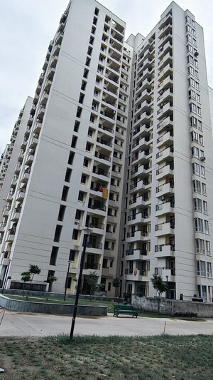 3.5 BHK Apartment – Exterior View View at Jaypee Kensington Park Apartments, Sector 133 - for Sale