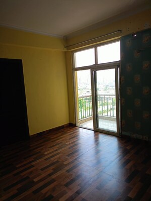3 BHK Apartment For Rent in JM Aroma, Sector 75