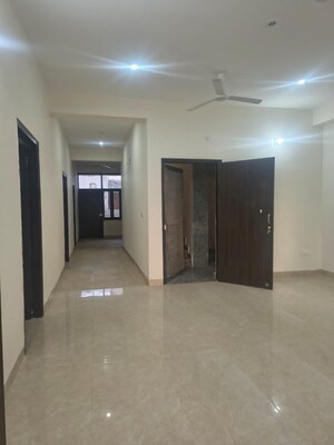 2 BHK Apartment For Rent in Supertech Cape Town, Sector 74