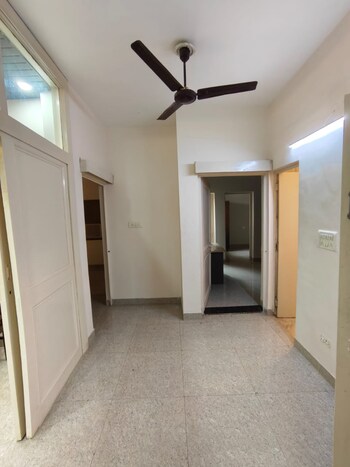 2 BHK Builder Floor for Rent in Sector 19, Noida