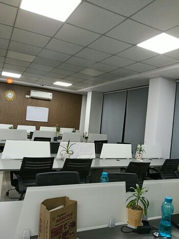 Office Space in IT/SEZ for Rent in Sector 63, Noida