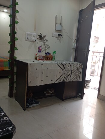 1 BHK Builder Floor for Rent in Sant Nagar, Delhi
