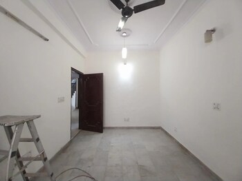 RWA Apartments Sector 19