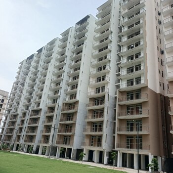 S3 Green Avenue