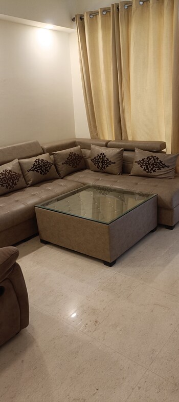 DLF Regal Gardens