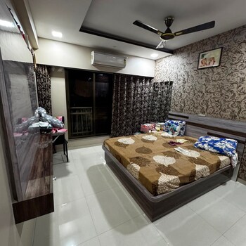 Dimple Avenue 641