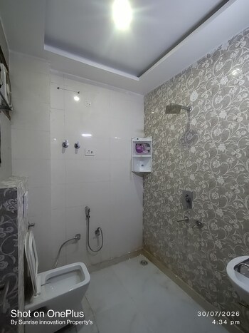 3 BHK Builder Floor for Sale in Dwarka Mor, Delhi