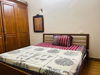 3 BHK Builder Floor for Sale in Kalkaji, Delhi