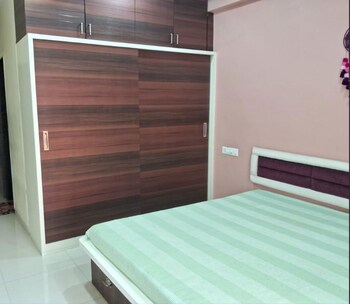 3 BHK Flat for Rent in Thaltej, Ahmedabad