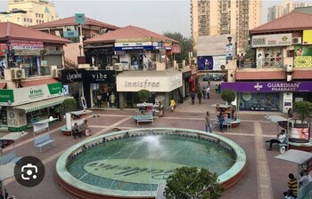 DLF Galleria Tower