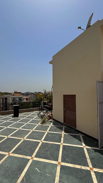 4 BHK Builder Floor for Sale in Green Park Extension, Delhi