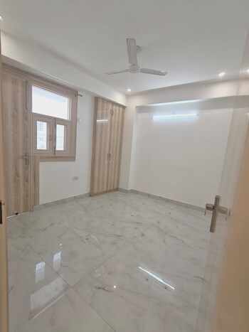 2 BHK Flat for Rent in Saket, Delhi