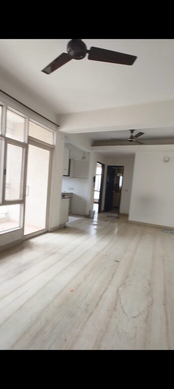 Prateek Grand City