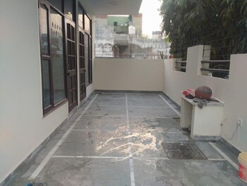 3 BHK Builder Floor for Sale in Sushant Lok I, Gurgaon