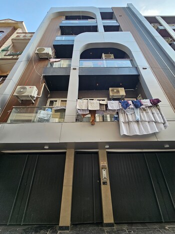 3 BHK Builder Floor for Sale in Hari Nagar, Delhi
