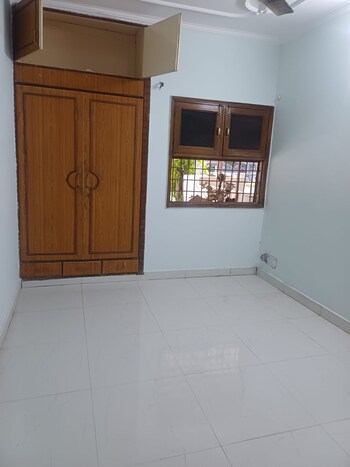 2 BHK Builder Floor for Rent in Sector 23 Dwarka, Delhi