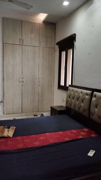 2 BHK Builder Floor for Rent in Sector 26, Noida