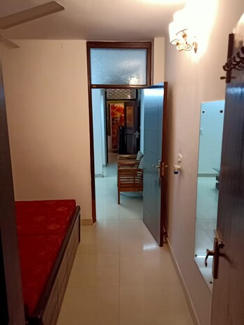 1 BHK Builder Floor for Rent in Khirki Extension, Delhi