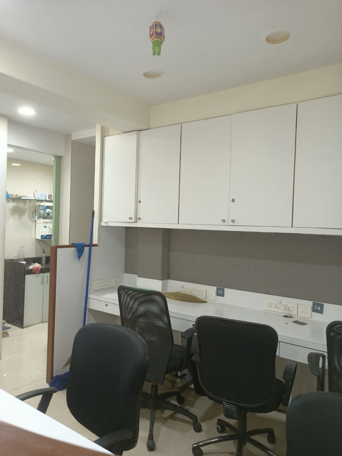 Rental Commercial Office Space 500 Sq.Ft. in Daulat Nagar Mumbai - 10690504