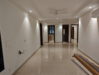4 BHK Flat for Sale in Vasant Kunj, Delhi