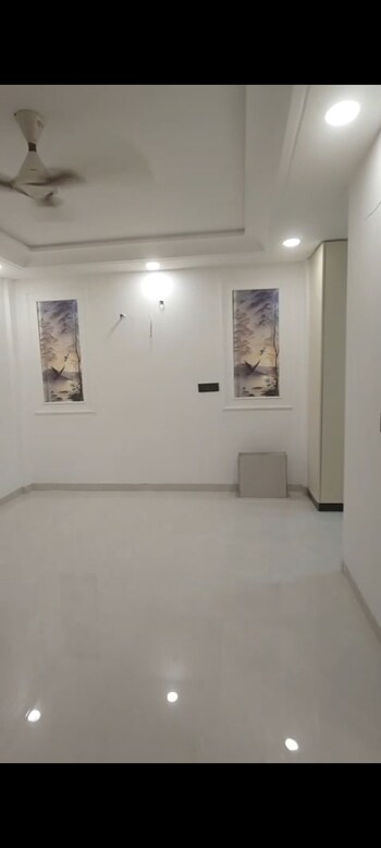 3 BHK Builder Floor for Sale in Mahavir Enclave, Delhi