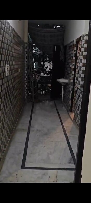 1 BHK Builder Floor for Rent in Moti Nagar, Delhi