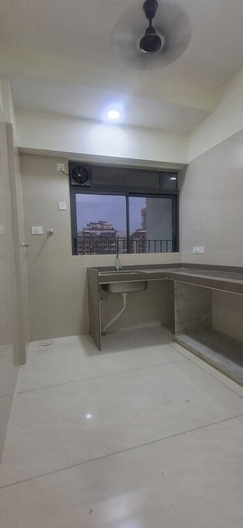 2 BHK Flat for Rent in Malad West, Mumbai