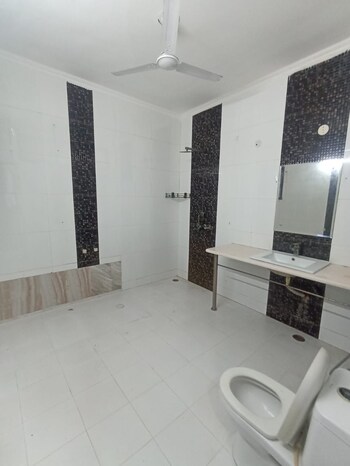 RWA Apartments Sector 50