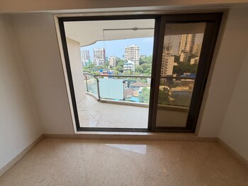 3 BHK Flat for Rent in Bandra West, Mumbai