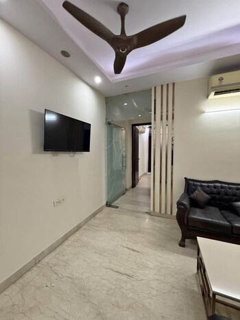 2 BHK Builder Floor for Rent in Lajpat Nagar, Delhi