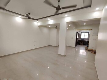 3 BHK Builder Floor for Rent in Kalkaji, Delhi