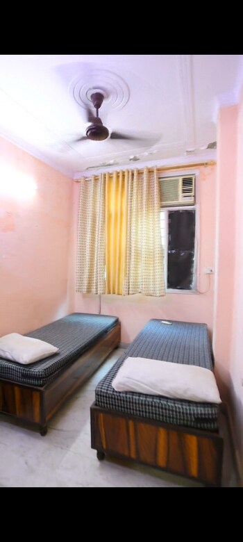 2 BHK Builder Floor for Rent in Kalkaji, Delhi