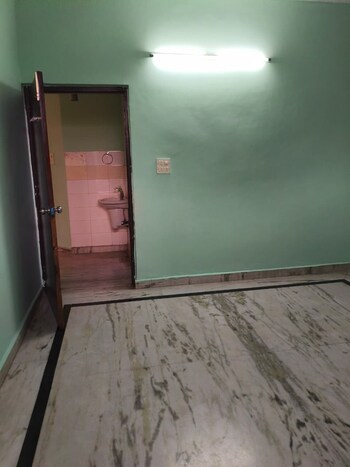 2.5 BHK House for Rent in Sector 26, Noida