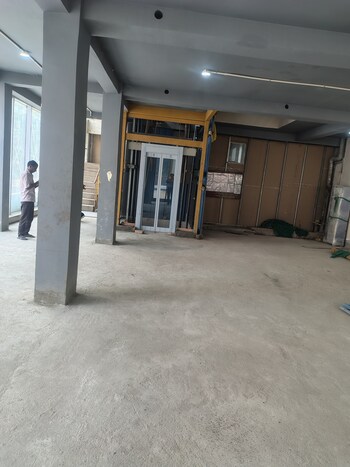 Showroom for Rent in South Extension ii, Delhi
