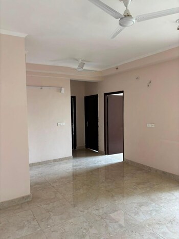 Amrapali Kingswood