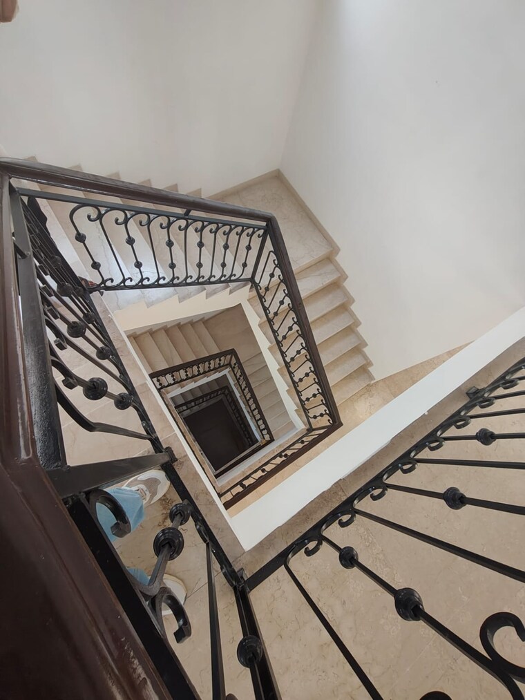 undefined, emaar-marbella 5 Bedroom 8120 Sq.Ft. Villa In Sector 66 Gurgaon 10704541