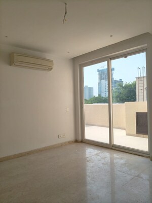 Room in 5 BHK Villa at Emaar Marbella, Sector 66 – for Rent