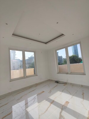Room in 5 BHK Villa at Emaar Marbella, Sector 66 – for Rent
