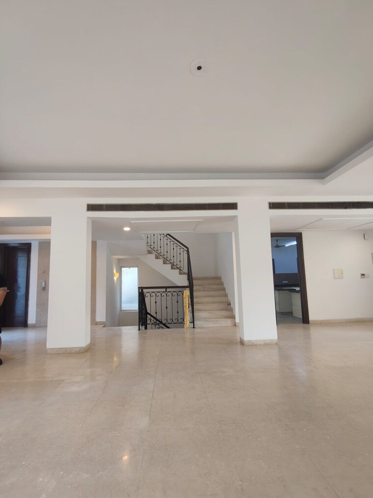 Living Room, emaar-marbella 5 Bedroom 8120 Sq.Ft. Villa In Sector 66 Gurgaon 10704541
