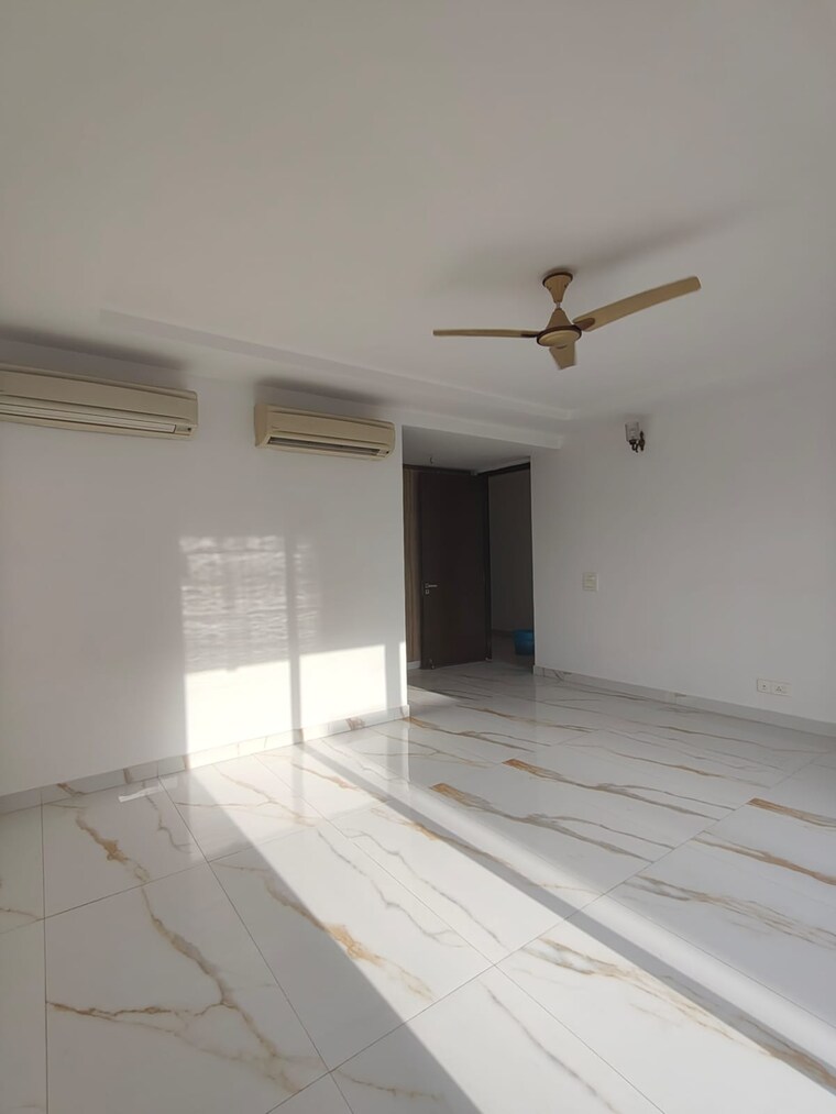 Bedroom, emaar-marbella 5 Bedroom 8120 Sq.Ft. Villa In Sector 66 Gurgaon 10704541