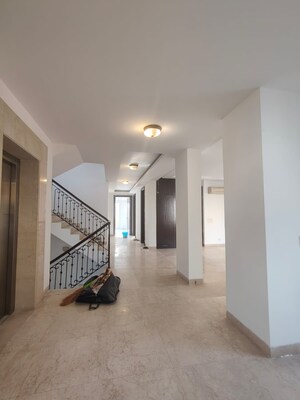 Room in 5 BHK Villa at Emaar Marbella, Sector 66 – for Rent