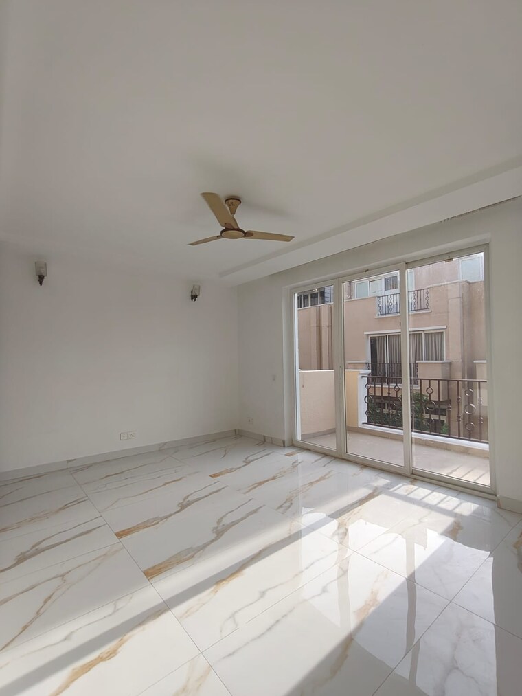 Room, emaar-marbella 5 Bedroom 8120 Sq.Ft. Villa In Sector 66 Gurgaon 10704541