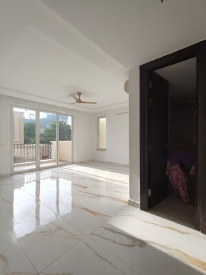 Room in 5 BHK Villa at Emaar Marbella, Sector 66 – for Rent