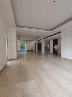 5 BHK +Villa For Rent in Emaar Marbella